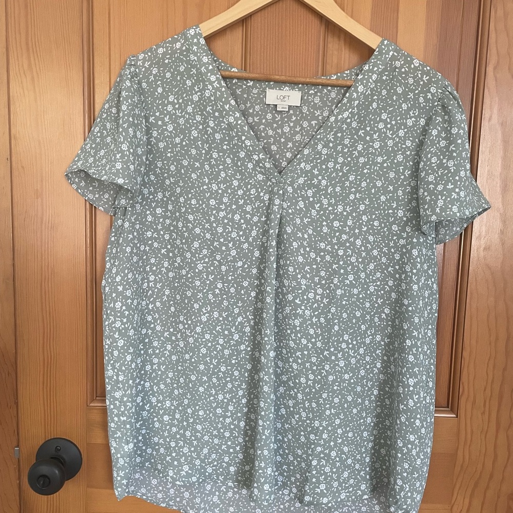 LOFT Women's Sage Floral Blouse